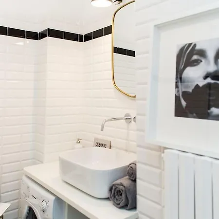 New Elegant Flat 3 Min From Central Station. Milan Exterior photo